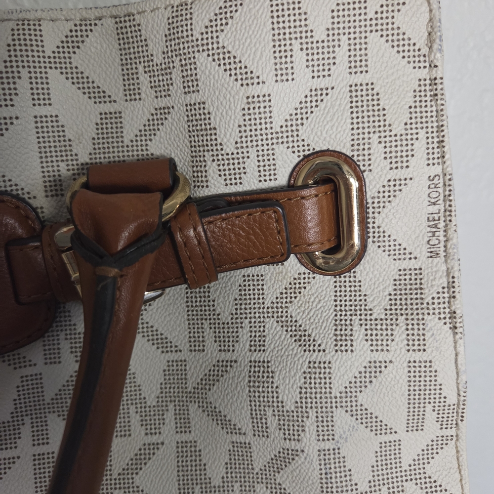 Michael Kors Hamilton Large Signature 1981 East West Tote Vanilla - Picture 4 of 16